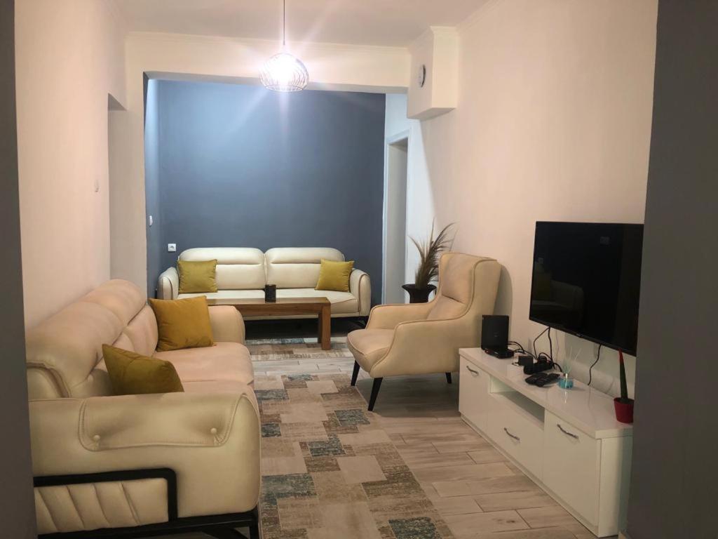 Home Center Korce Ngoại thất bức ảnh